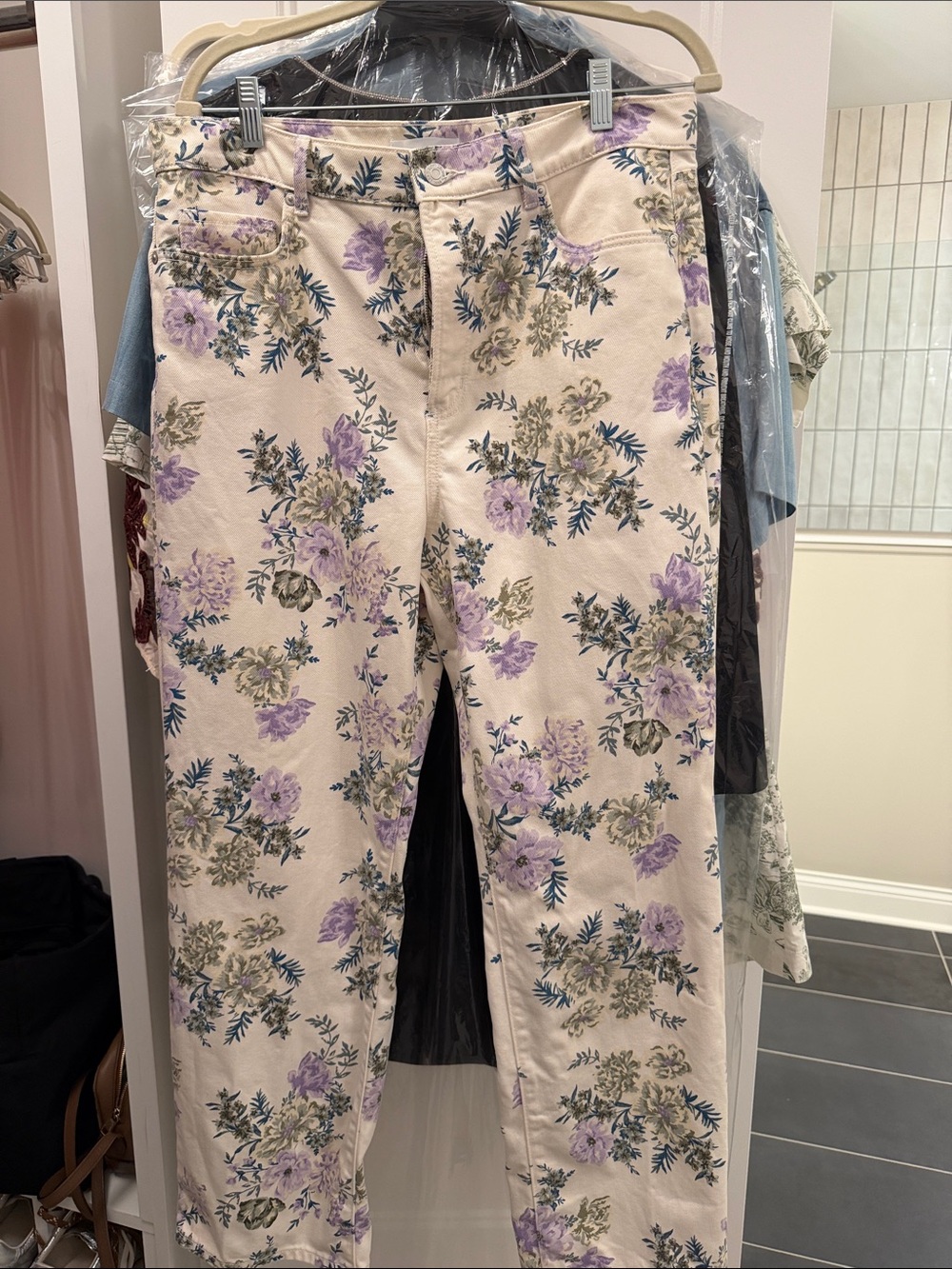 LOFT Cream Straight-Leg Jeans with Lavender Floral Print